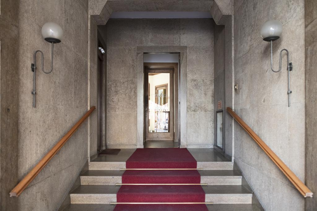 Heart Milan Apartments Duomo SanBarnaba Bagian luar foto